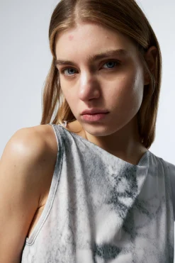 Weekday ANNIE BOAT-NECK PRINTED SLEEVELESS TOP white & blue Cheap