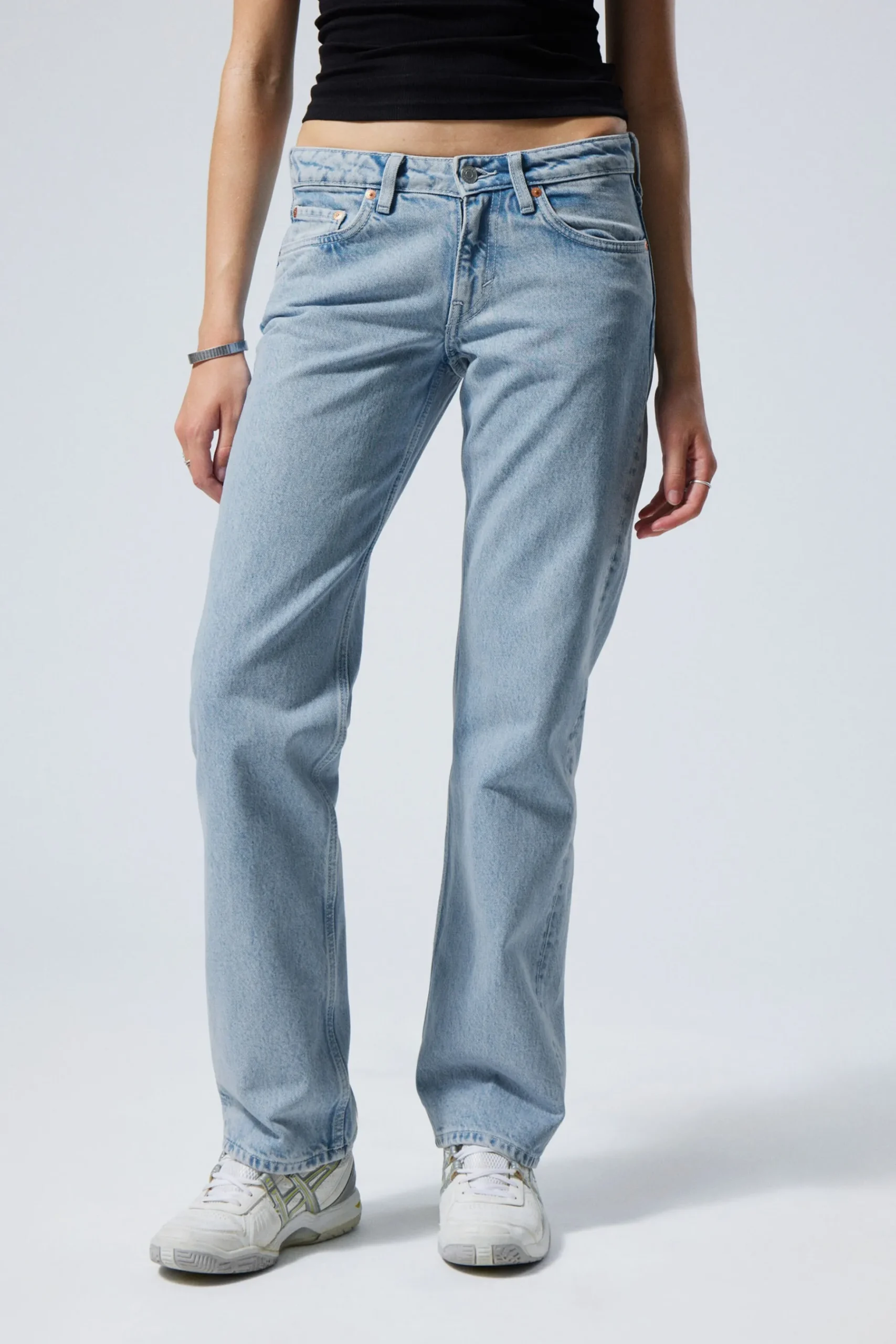 Weekday ARROW LOW RISE REGULAR STRAIGHT LEG JEANS summer blue light blue Hot