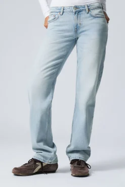 Weekday ARROW LOW RISE REGULAR STRAIGHT LEG JEANS aeon blue light blue Cheap