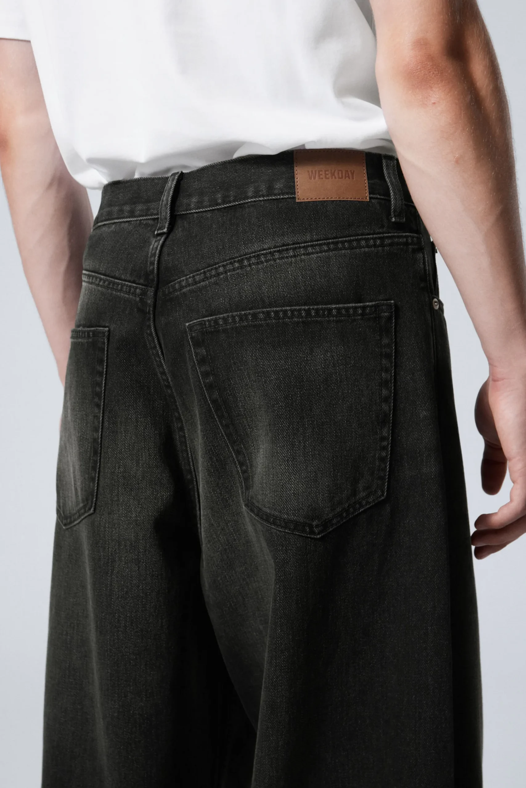 Weekday ASTRO LOOSE BAGGY LEG JEANS deep night black Cheap
