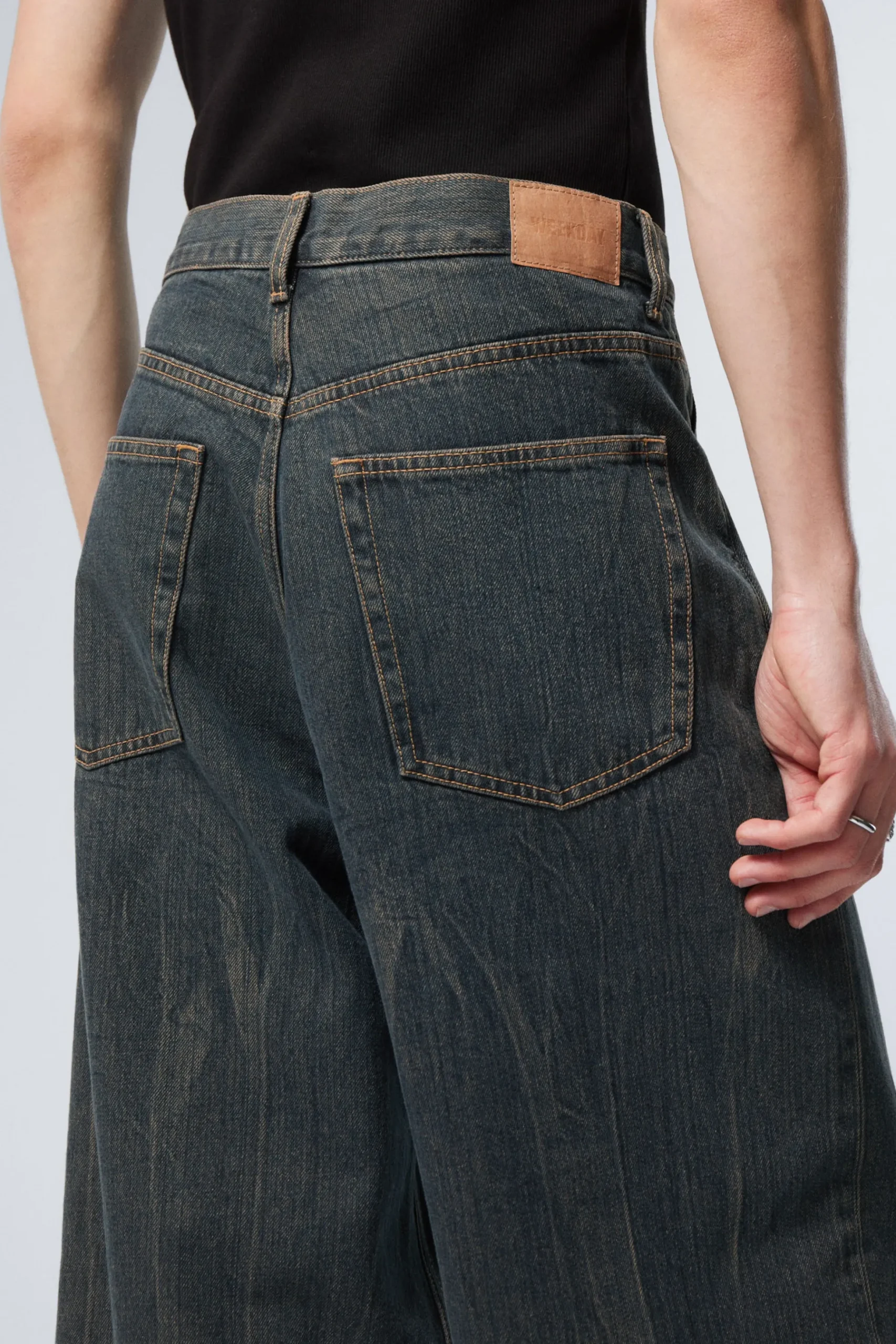 Weekday ASTRO LOOSE BAGGY LEG JEANS como blue Flash Sale