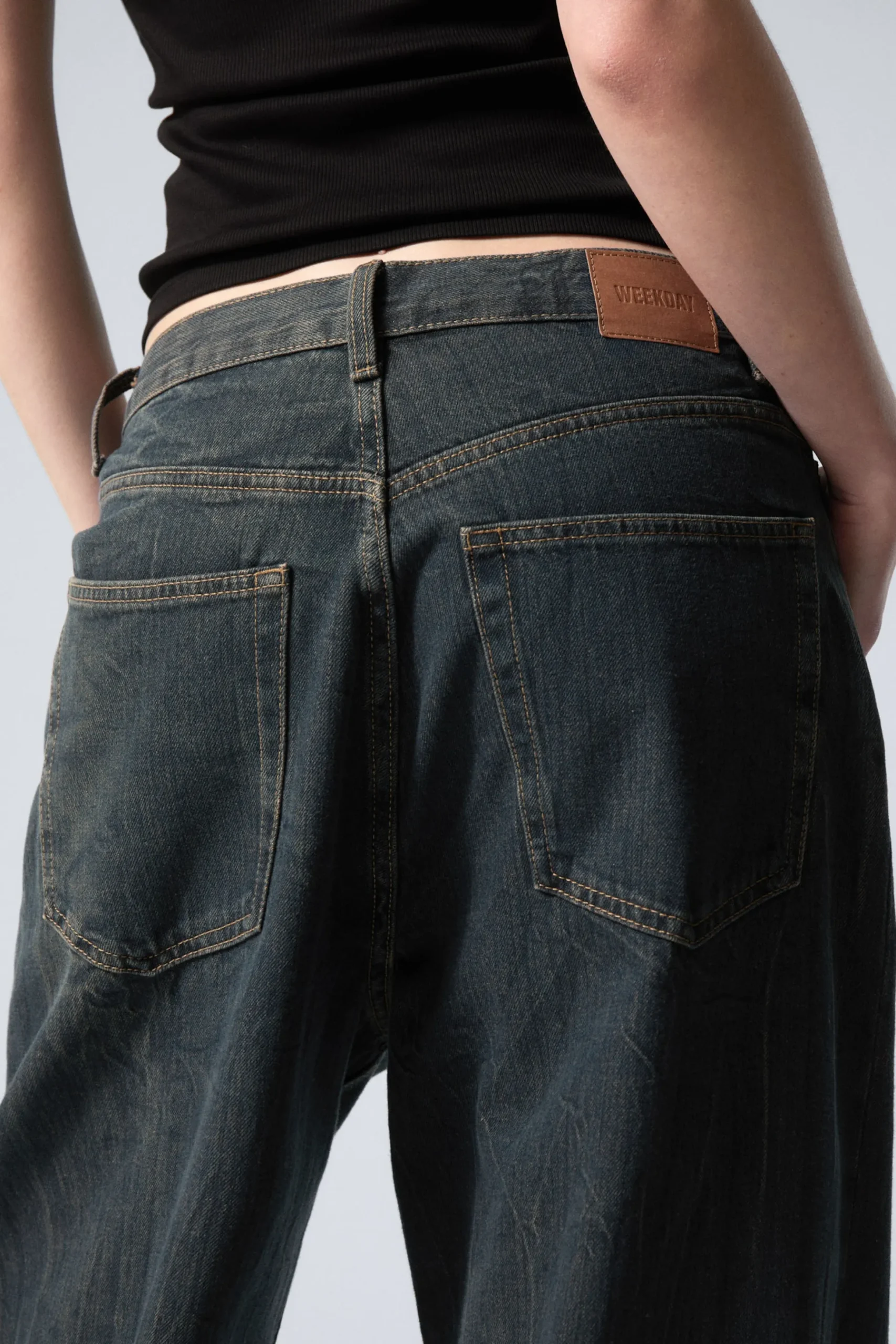 Weekday ASTRO LOOSE BAGGY LEG JEANS como blue Flash Sale