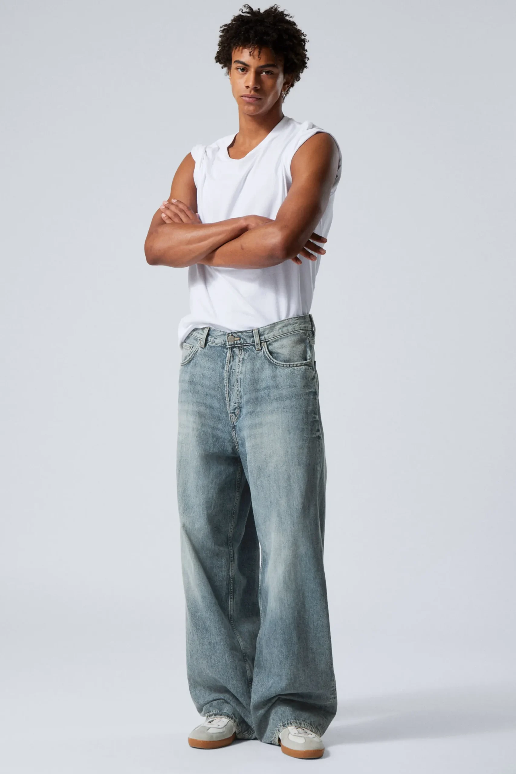 Weekday ASTRO LOOSE BAGGY LEG JEANS torn blue medium blue Online