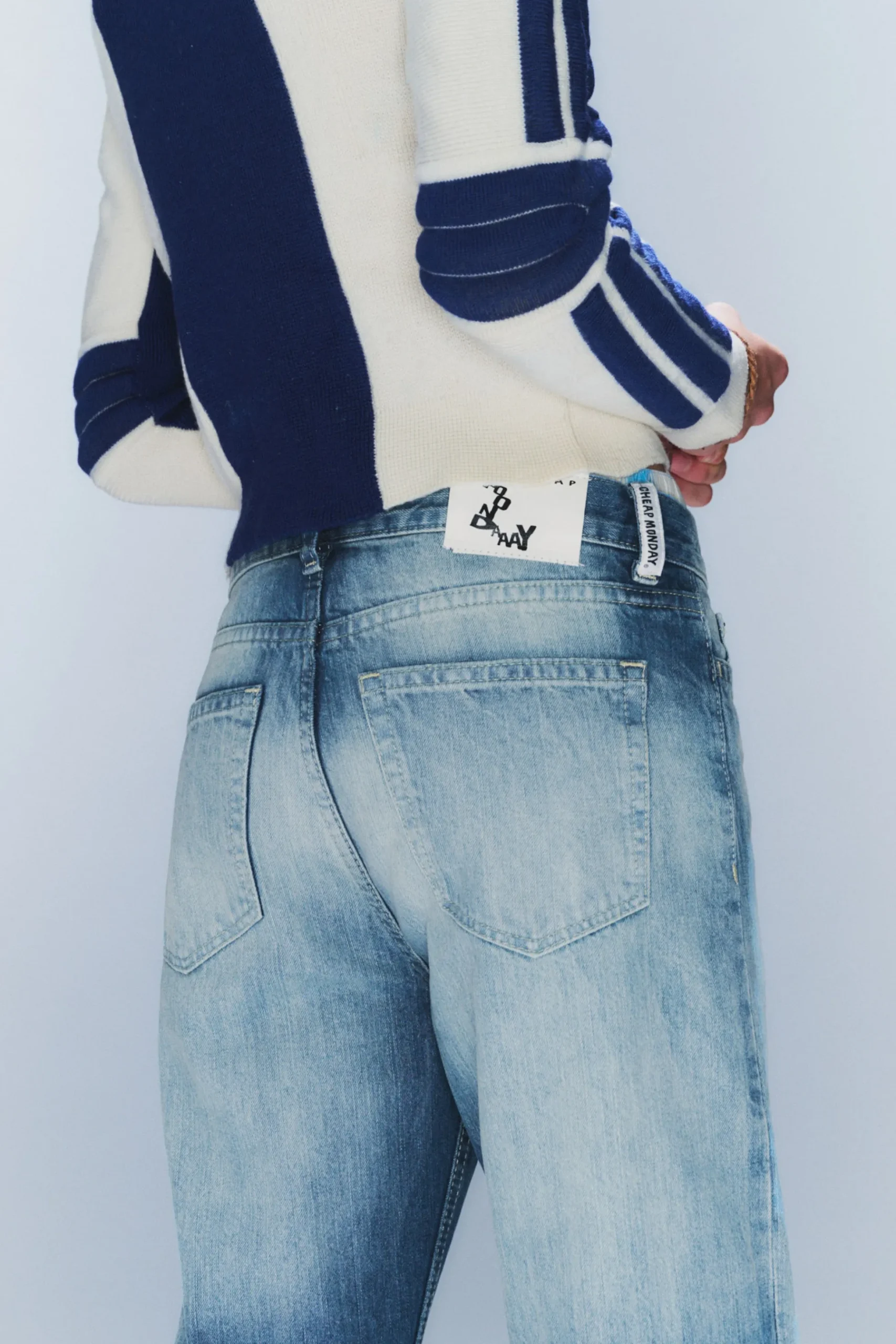 Weekday BOO BOOTLEG LOW WAIST REGULAR BOOTCUT JEANS whiped blue Best Sale
