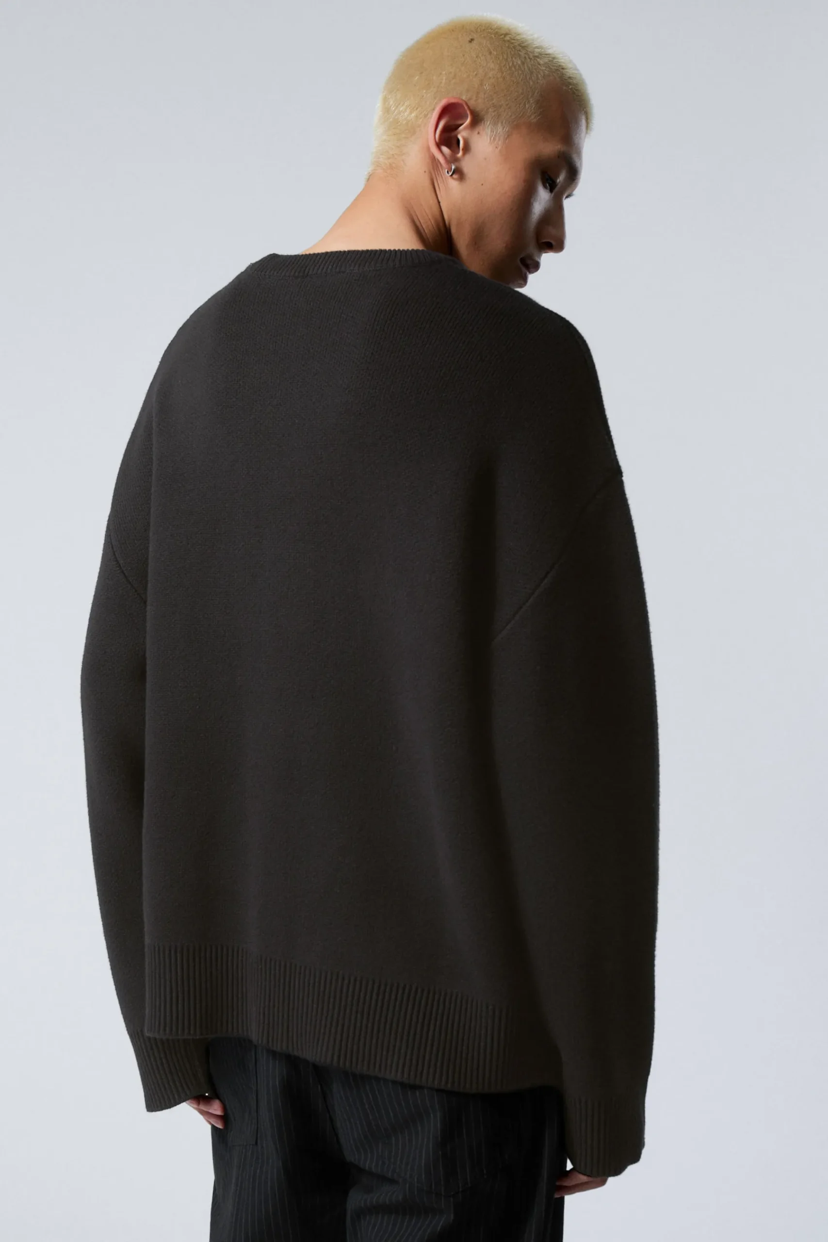 Weekday CYPHER OVERSIZED SWEATER black New