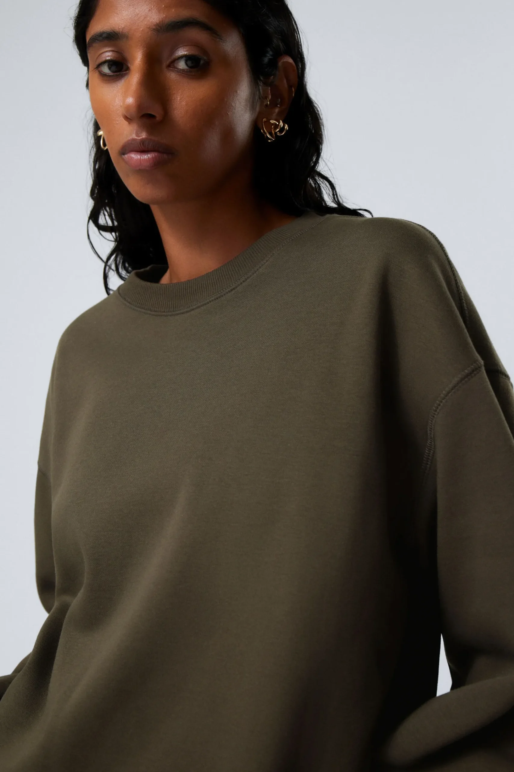 Weekday ESSENCE STANDARD SWEATSHIRT dark khaki green Best Sale