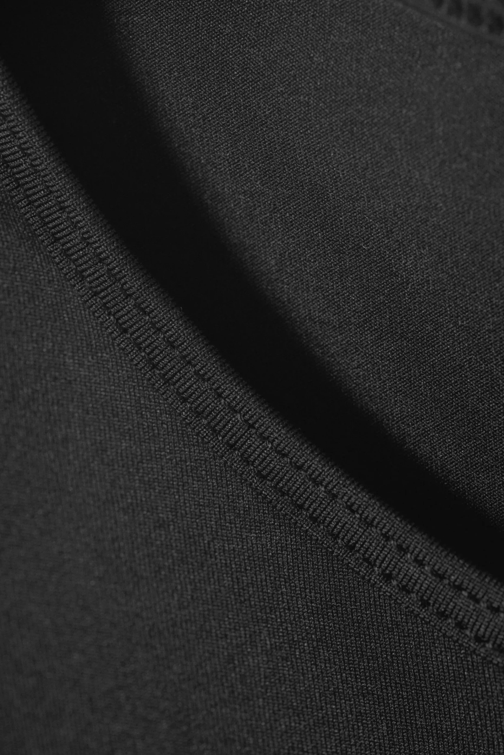 Weekday FINE FITTED TANK TOP black Store