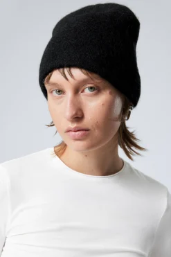 Weekday FLUFFY BEANIE black Hot