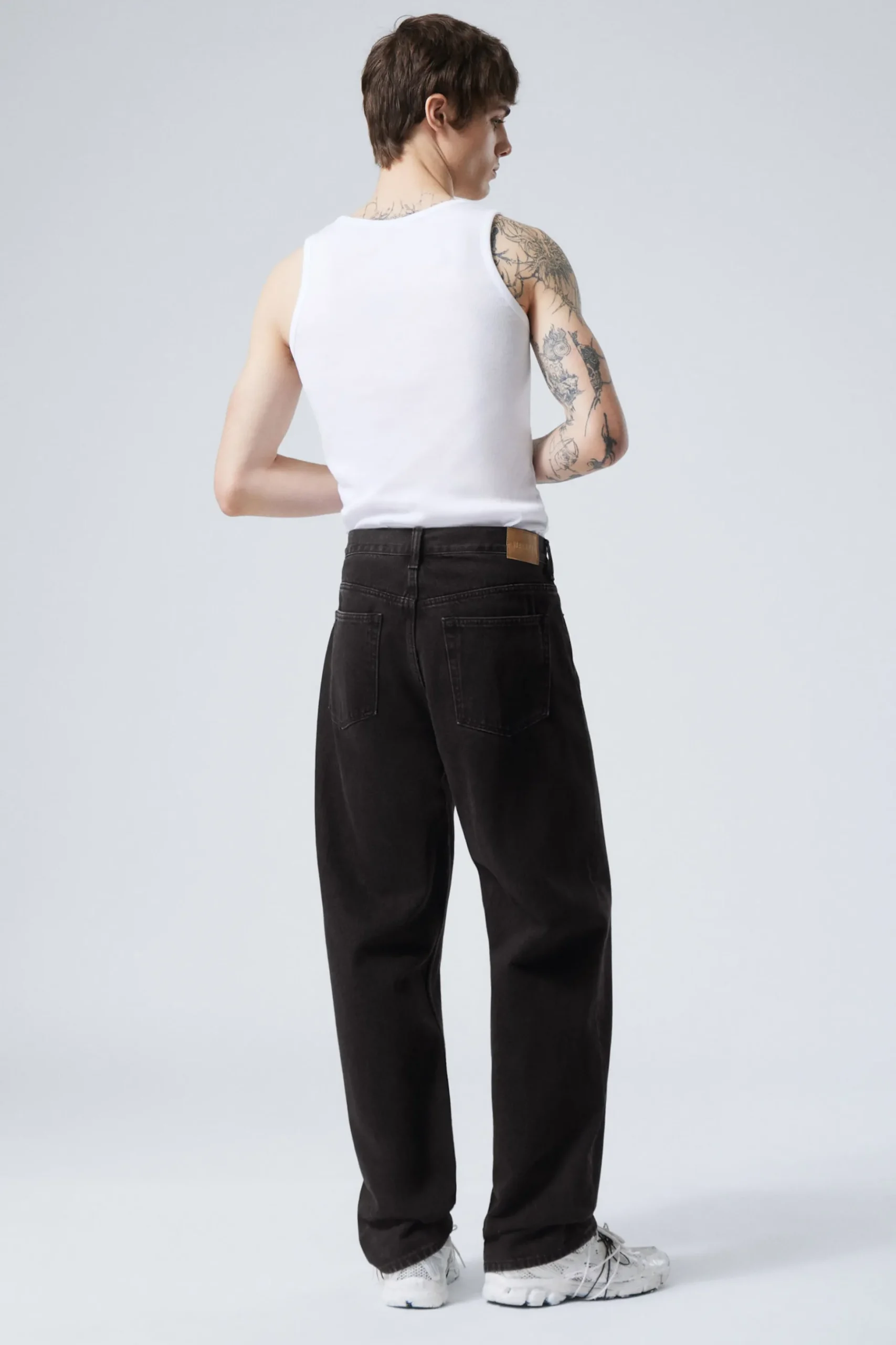 Weekday GALAXY LOOSE STRAIGHT LEG JEANS tuned black black Sale