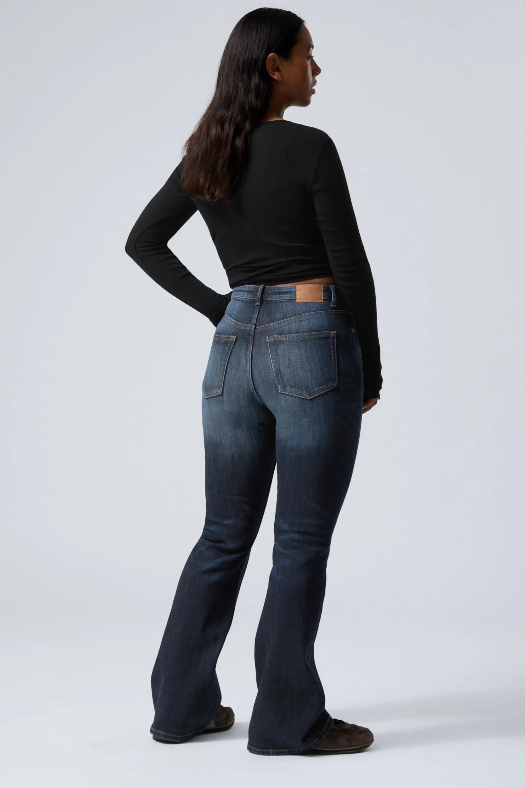 Weekday GLOW CURVE HIGH WAISTED REGULAR FLARED LEG JEANS vein blue dark blue Clearance