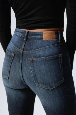 Weekday GLOW CURVE HIGH WAISTED REGULAR FLARED LEG JEANS vein blue dark blue Clearance