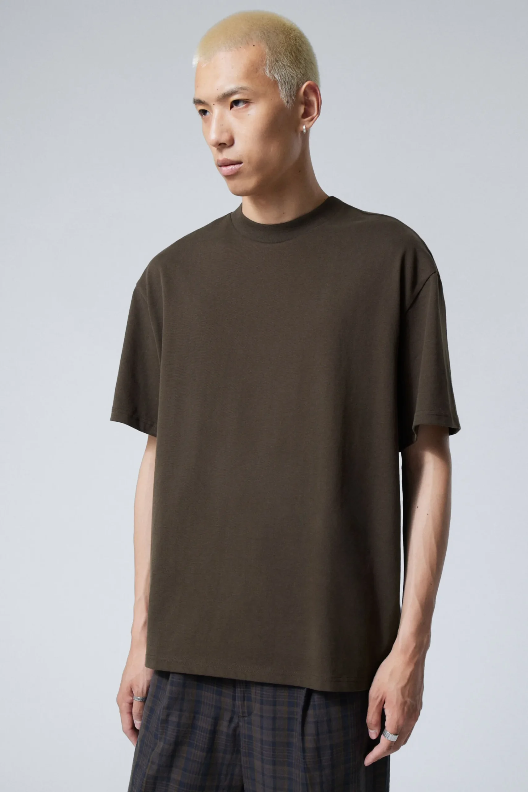 Weekday GREAT HEAVYWEIGHT T-SHIRT dark brown Clearance