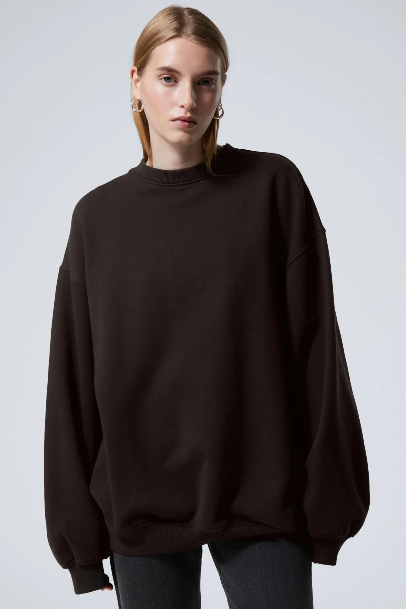 Weekday LONG-SLEEVED OVERSIZED SWEATSHIRT dark brown Cheap