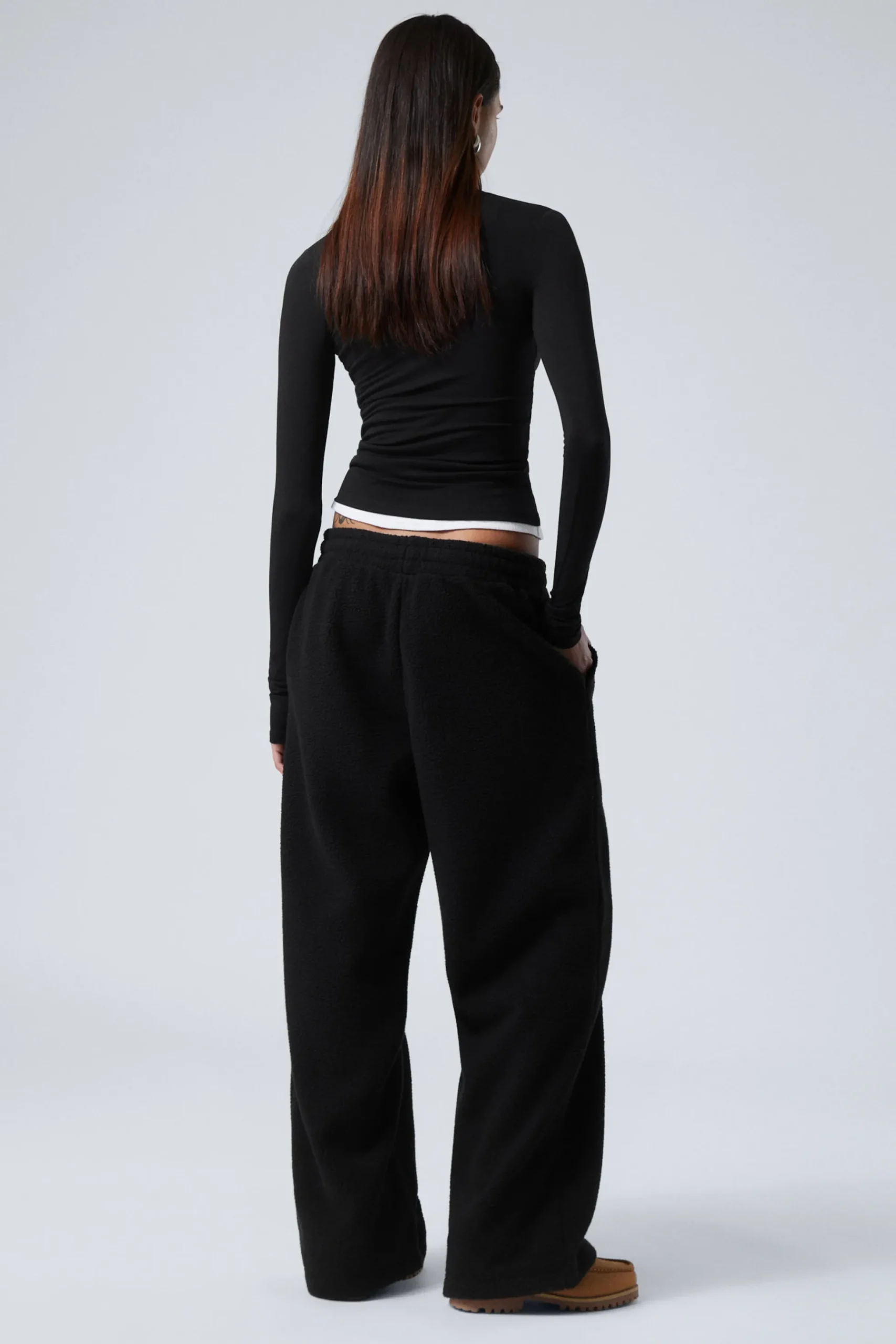 Weekday LOOSE FLEECE TROUSERS black Flash Sale