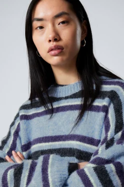 Weekday LOOSE GRAPHIC KNITTED SWEATER blue multi stripe Outlet