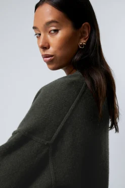 Weekday LOOSE KNITTED WOOL SWEATER dark green melange Hot