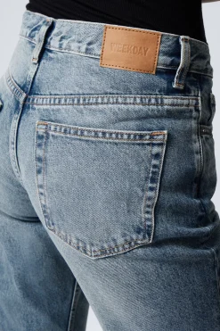 Weekday MOON MID RISE REGULAR BOOTCUT LEG JEANS seventeen blue medium blue Clearance