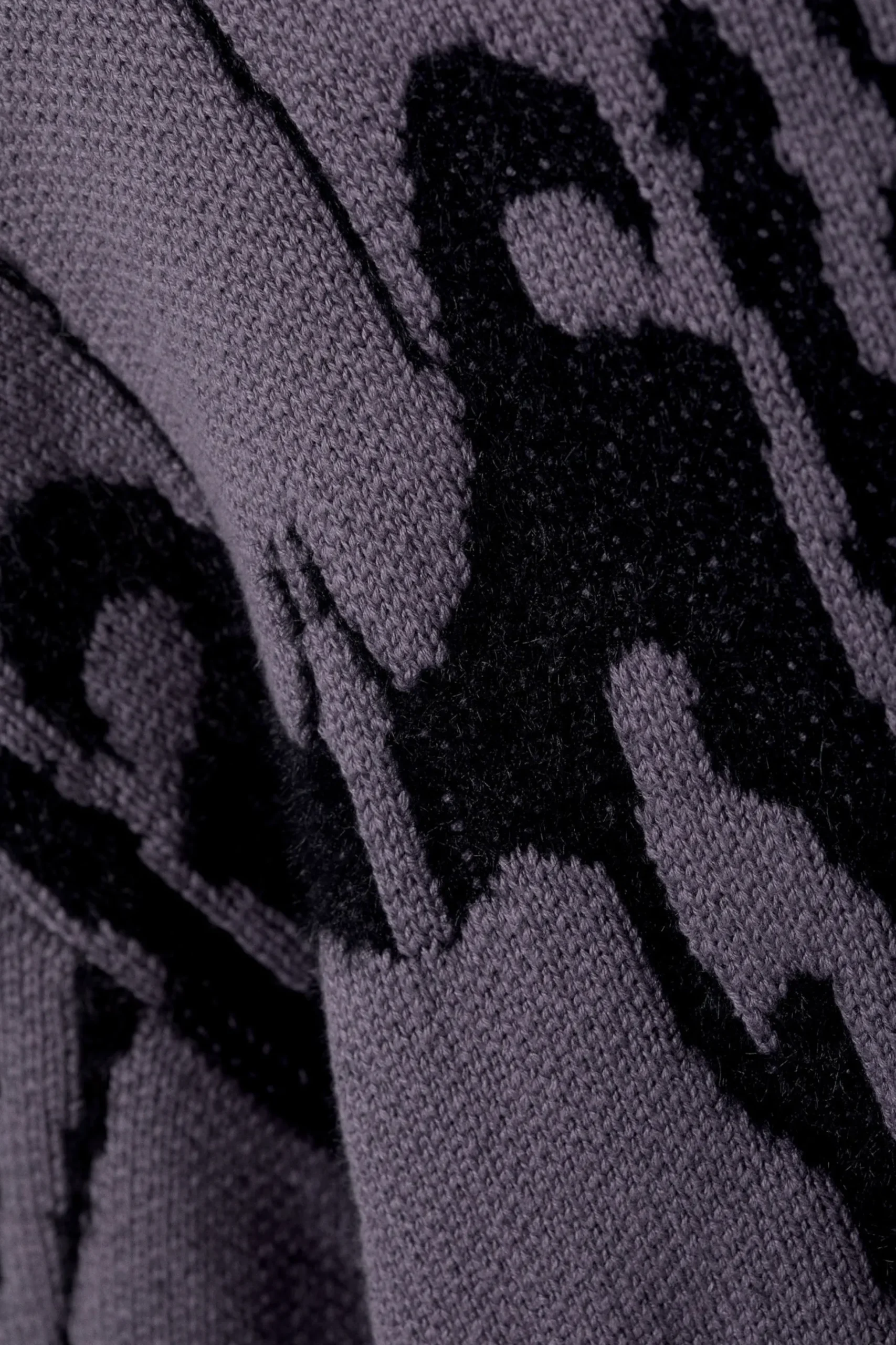 Weekday OVERSIZED HAIRY GRAPHIC KNITTED SWEATER dark lilac Sale
