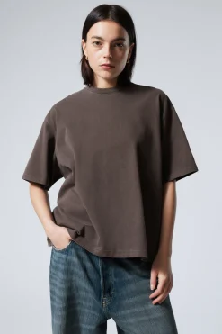 Weekday OVERSIZED HEAVYWEIGHT T-SHIRT washed dark brown Clearance