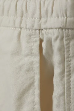 Weekday REGULAR OXFORD SHORTS dusty white Store