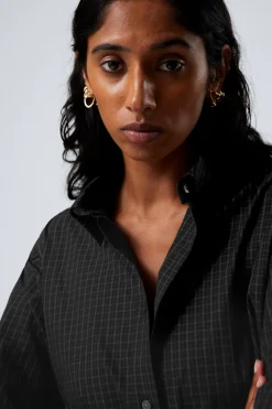 Weekday REGULAR POPLIN SHIRT dark black Fashion
