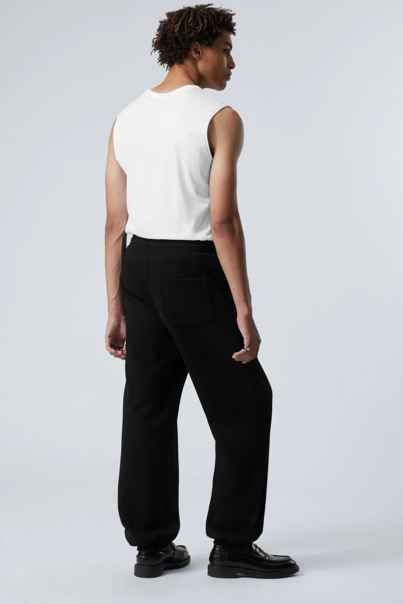 Weekday RELAXED HEAVYWEIGHT SWEATPANTS black Shop