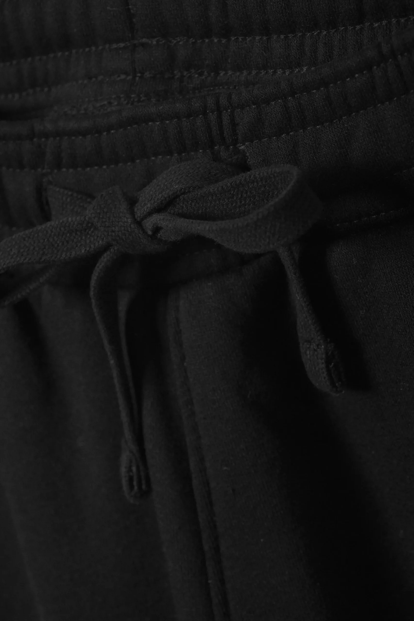 Weekday RELAXED HEAVYWEIGHT SWEATPANTS black Shop