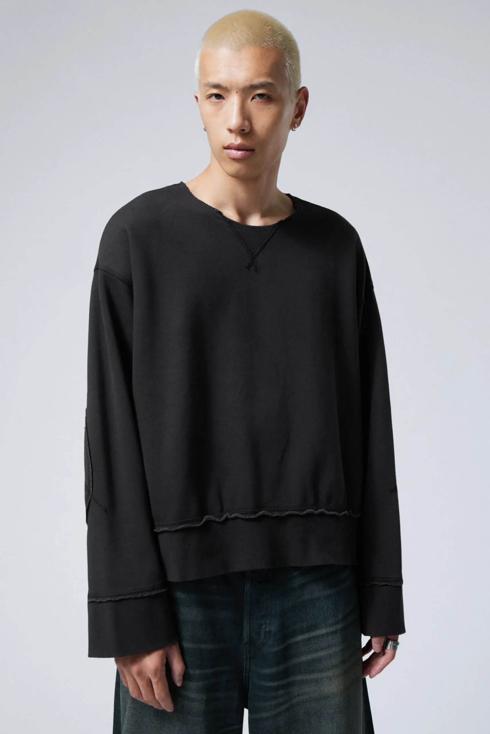 Weekday SHORT DISTRESSED SWEATSHIRT washed black Flash Sale