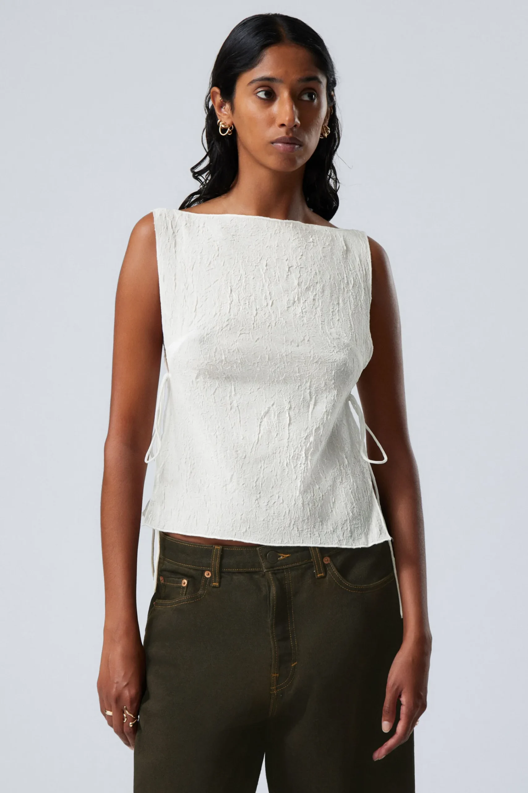 Weekday SLEEVELESS BOAT-NECK TIE TOP white Best Sale