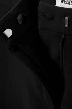Weekday SLIM CAPRI TROUSERS black Cheap