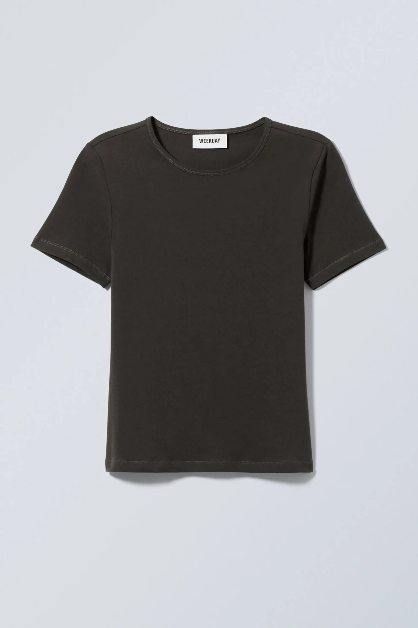 Weekday SLIM FITTED T-SHIRT dark brown Best