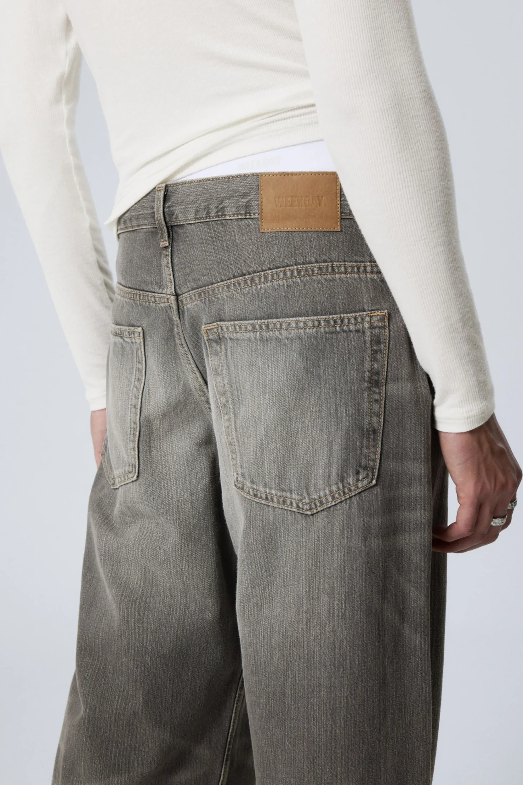 Weekday SPHERE LOW RISE LOOSE STRAIGHT LEG JEANS mine grey dark grey Store