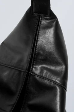Weekday SQUARE FAUX LEATHER SHOULDER BAG black New
