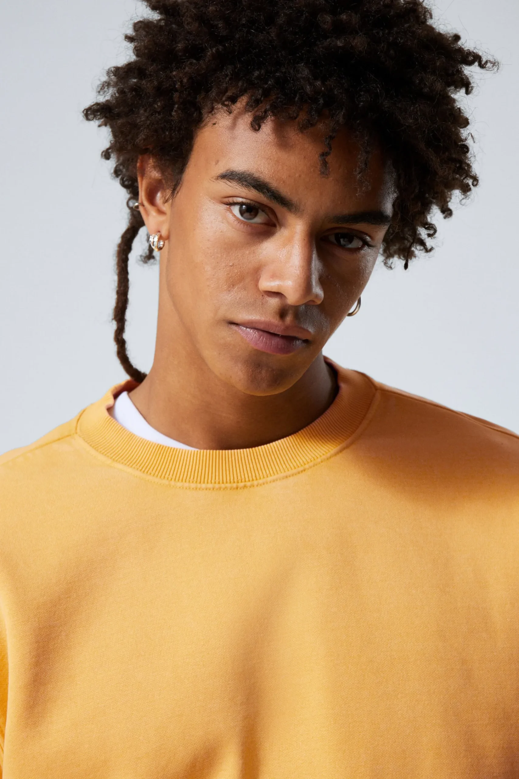 Weekday STANDARD MIDWEIGHT SWEATSHIRT bright yellow Hot