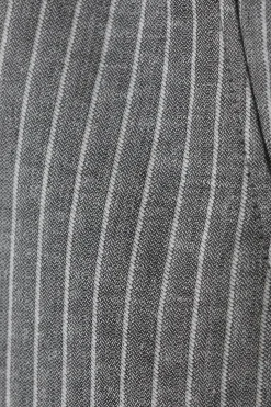 Weekday STRIPED LINEN BLEND SHORTS black stripe Clearance