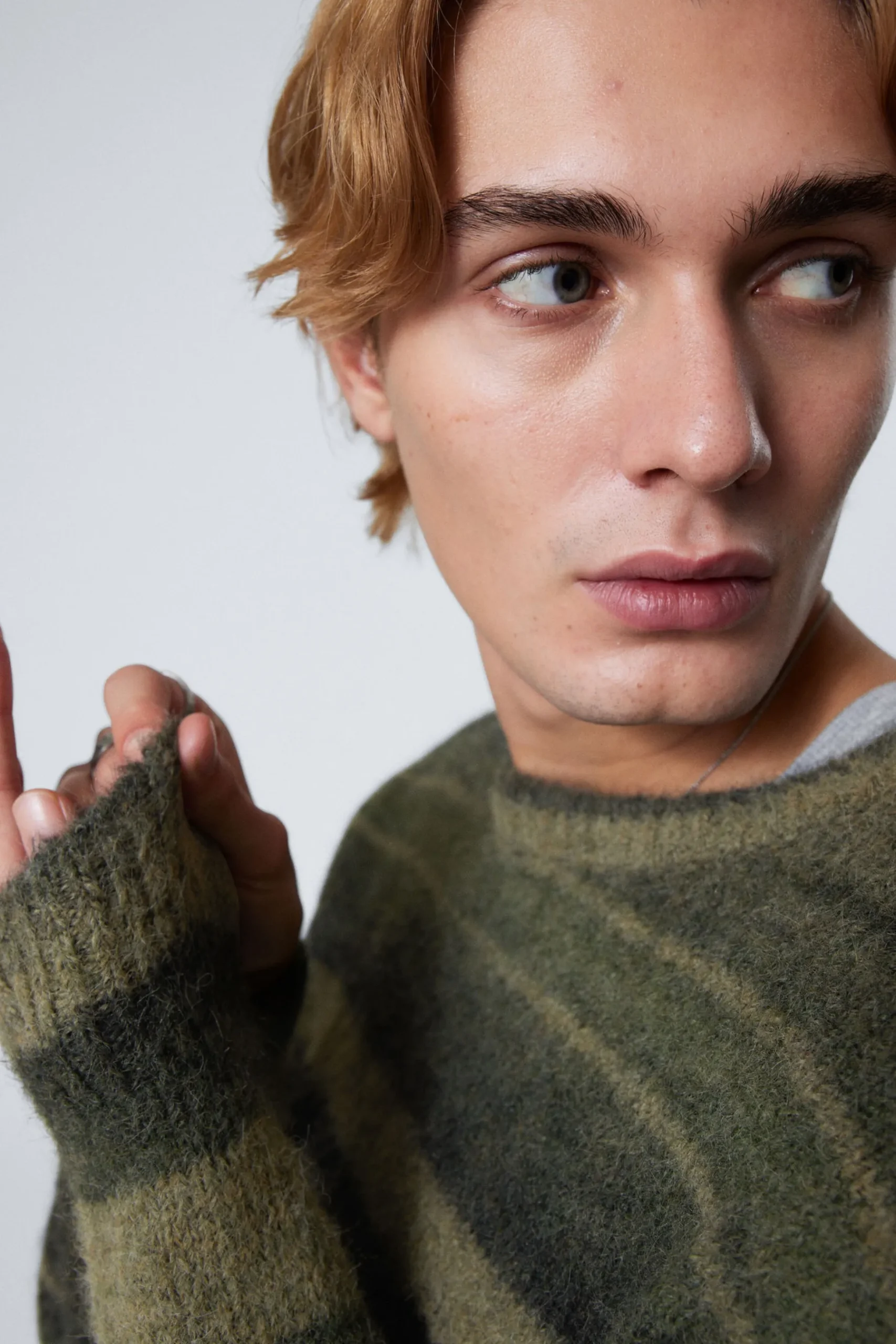 Weekday STRIPED REGULAR FIT SWEATER khaki green irregular stripe Store