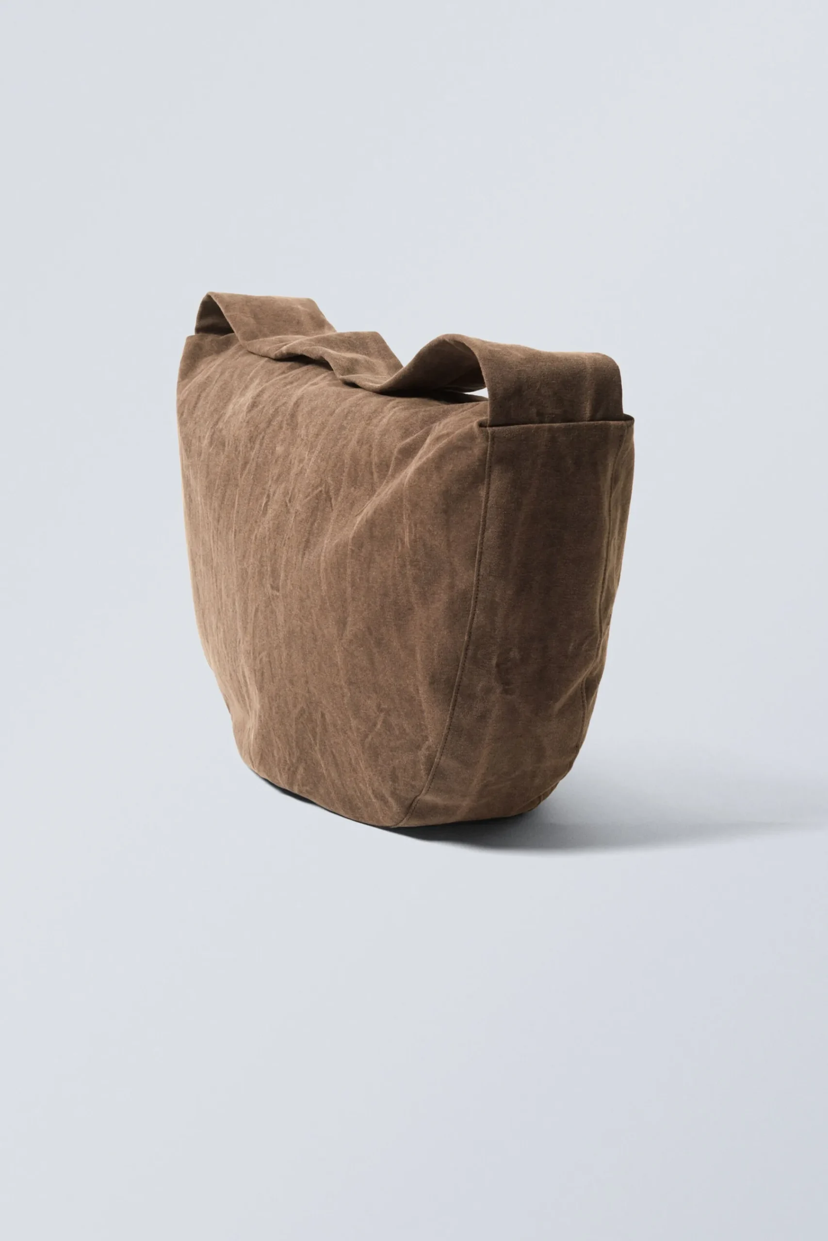 Weekday WASHED COTTON CROSSBODY BAG dark brown Store